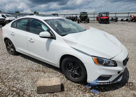 2017 Volvo S60 Dynamic из США, поврежденный, VIN YV140MTL1H2441094